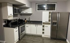 A Cozy 1 Bedroom Suit